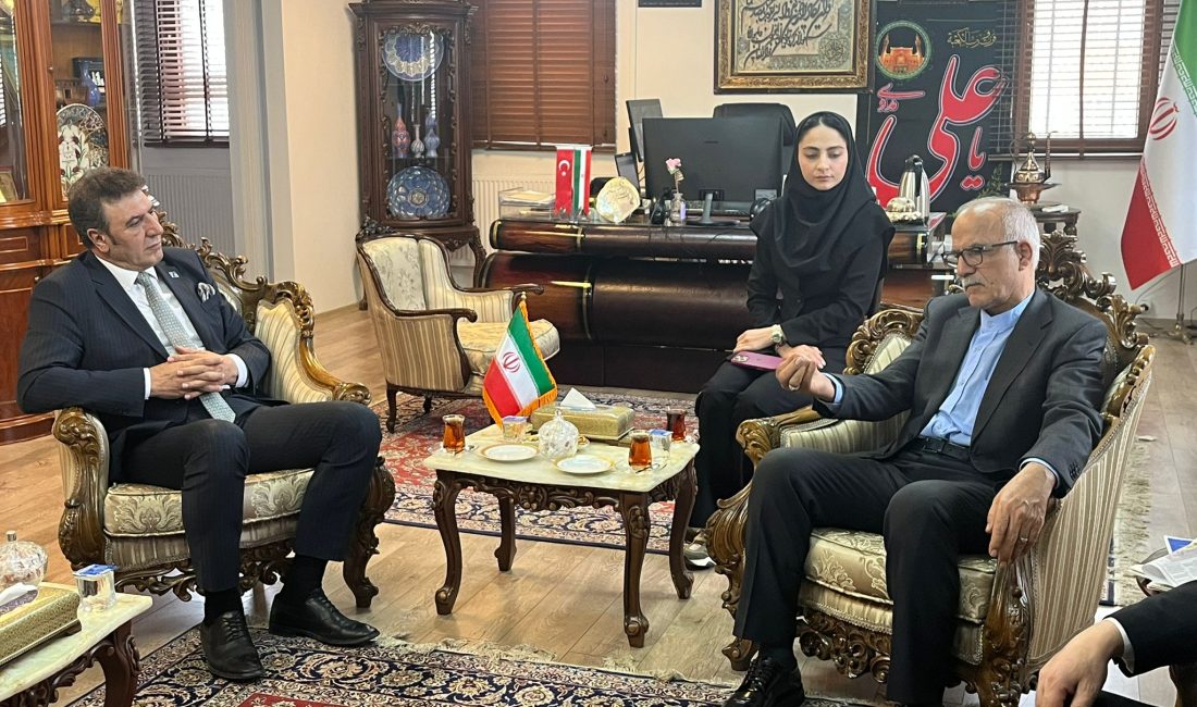 Anahtar Parti Erzurum İl Başkanı Yücel Ahmet İşleyen ve beraberindeki