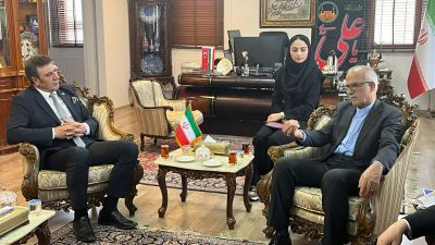 Anahtar Parti Erzurum İl Başkanı Yücel Ahmet İşleyen ve beraberindeki