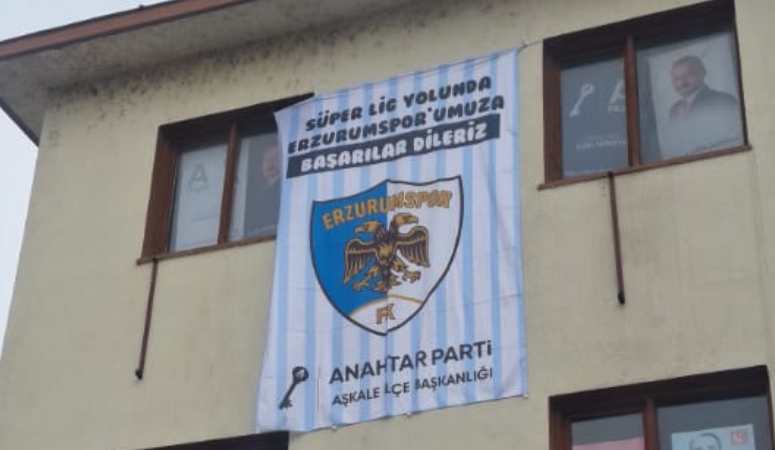 Erzurum Gazeteciler Cemiyeti (EGC) tarafından başlatılan "Şehrini Sev, Takımına Sahip