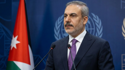 Dış Politikada 'Eksen' Tartışması: Günübirlik Hamleler İtibarı Zedeliyor