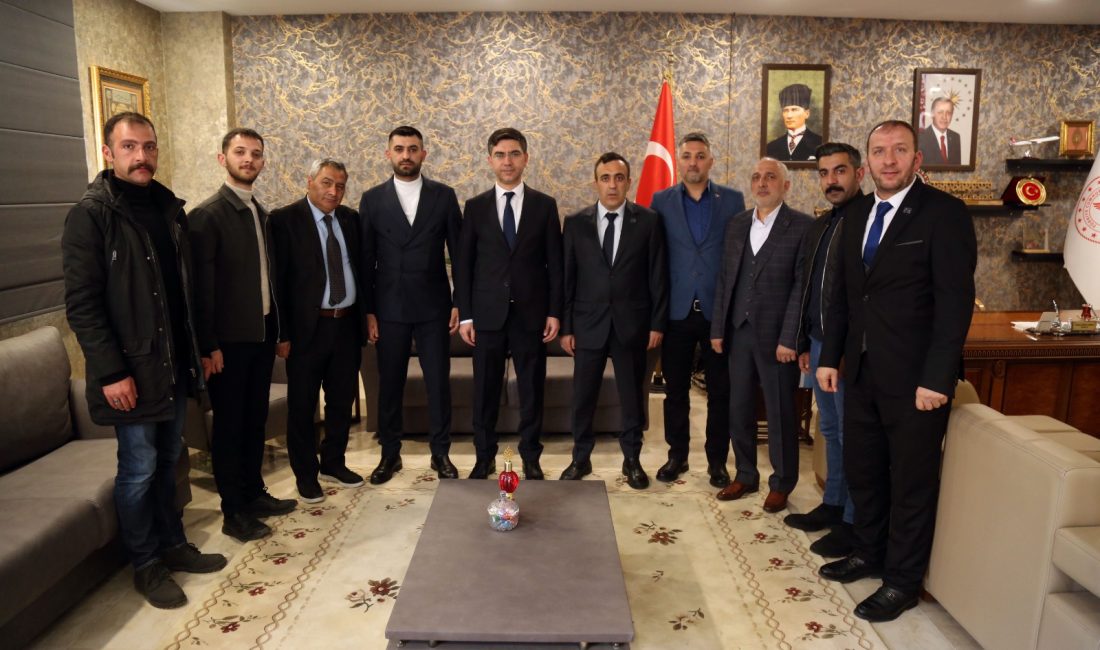 Erzurum Şehir Hastanesi başhekimliği görevine getirilen Mesut Fakirullahoğlu, makamında tebrikleri